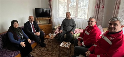 Kaymakamımız Sayın Onur ALİMOĞLU Gaziantep İlinden Gelen Depremzede Aileyi Ziyarette Bulundu